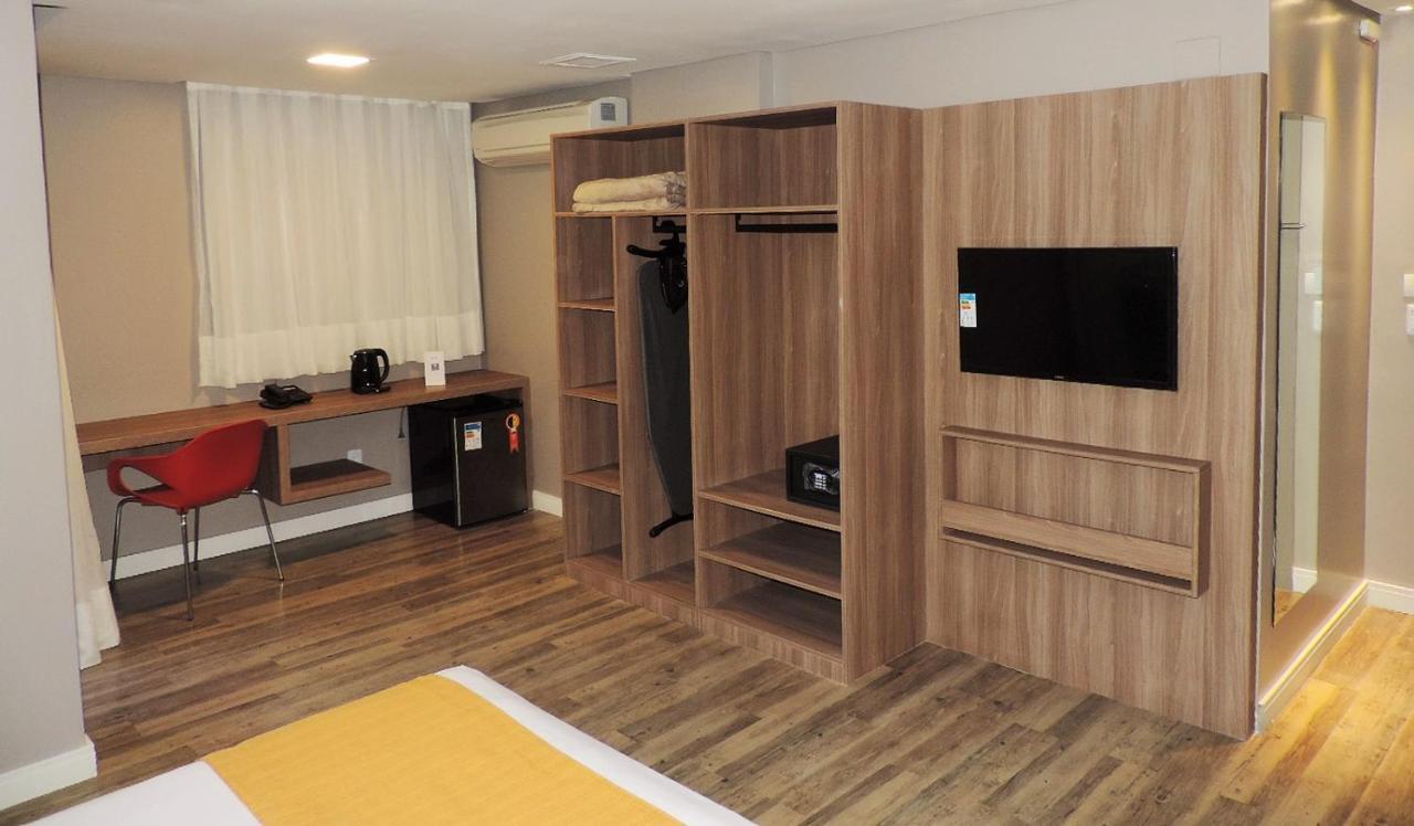 Deluxe Room,1398527054:JPEG